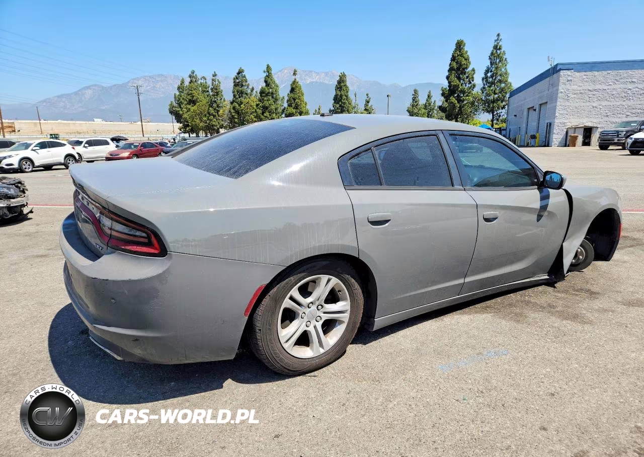 2018 Dodge Charger Sxt VIN:2C3CDXBG9JH197028 - 3