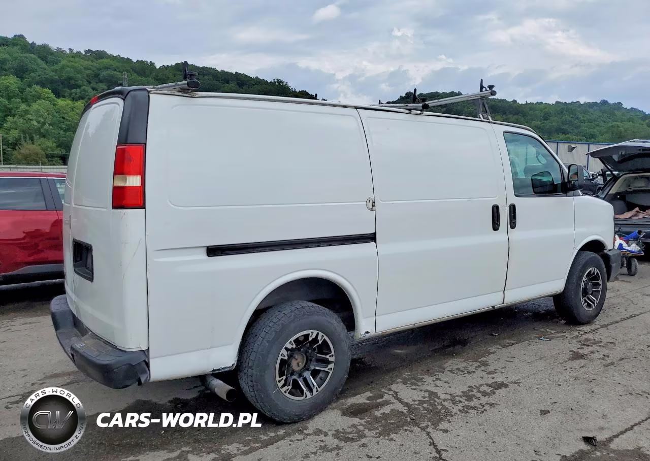 2014 Chevrolet Express G2500 VIN:1GCWGFFA0E1115966 - 3