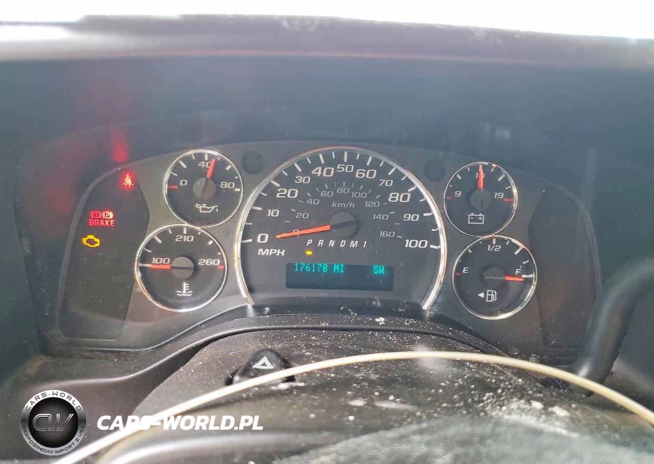 2014 Chevrolet Express G2500 VIN:1GCWGFFA0E1115966 - 9
