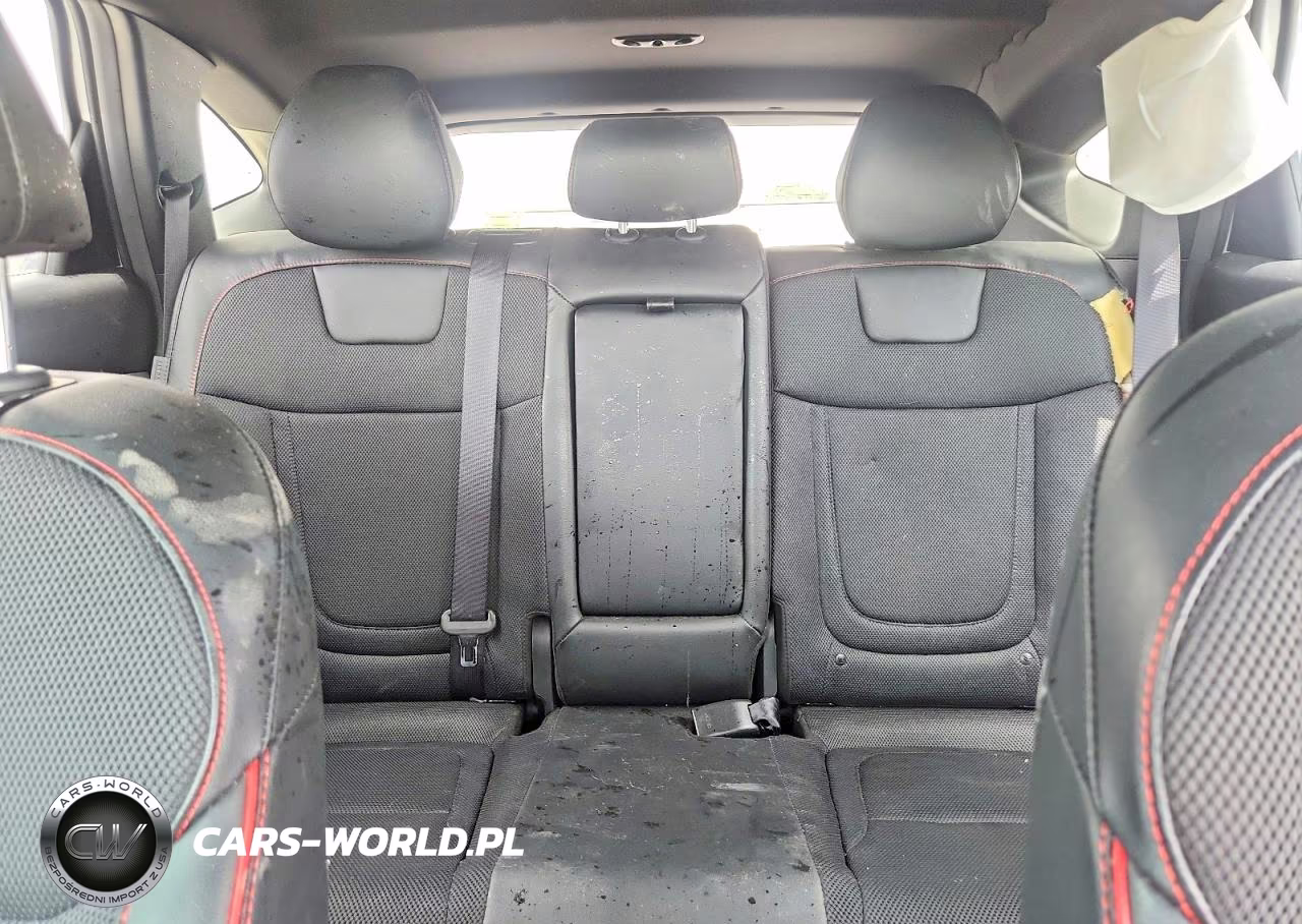 2024 Hyundai Tucson N Line VIN:KM8JFCD14RU168135 - 10