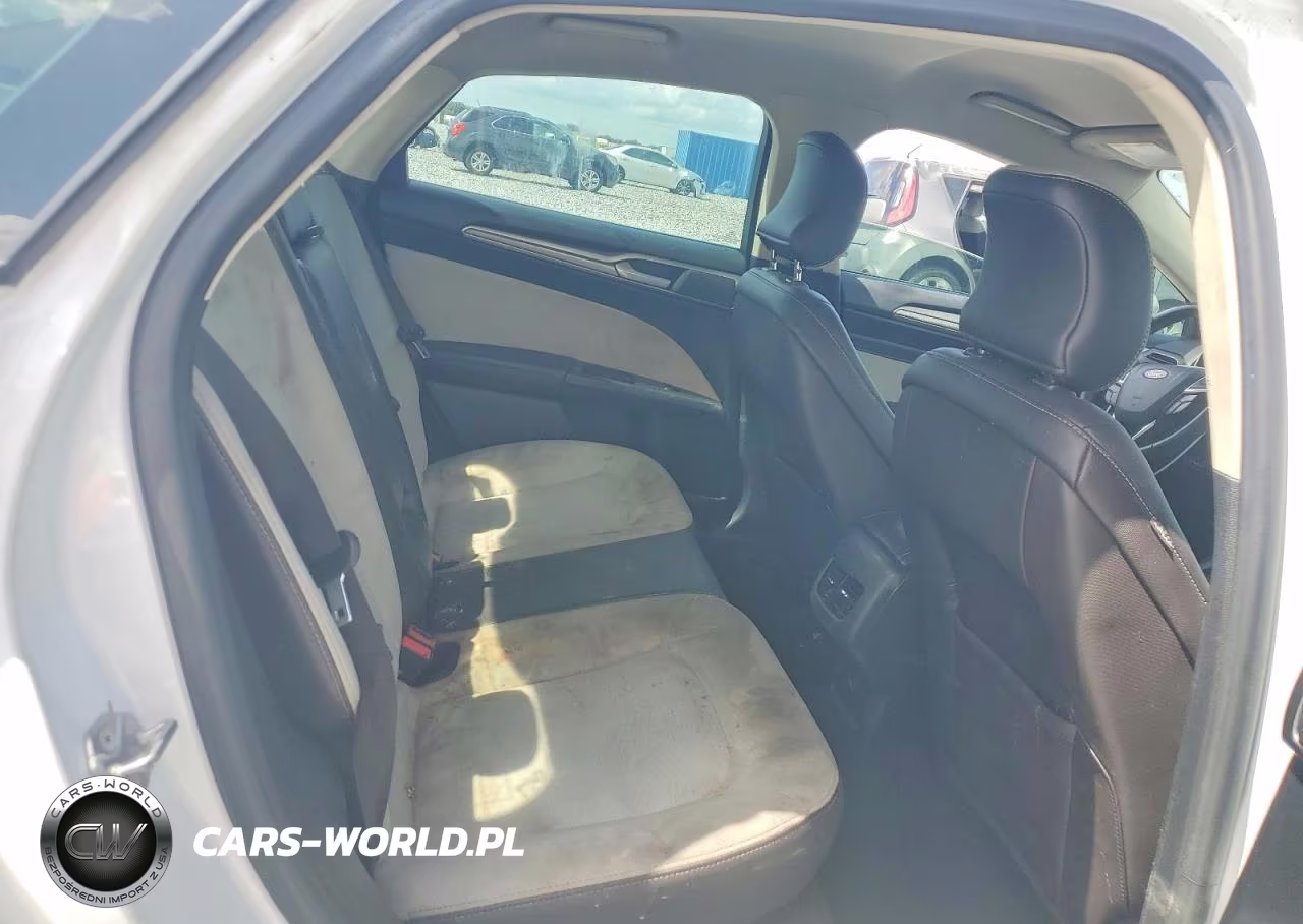 2019 Ford Fusion Se VIN:3FA6P0HD0KR161972 - 10
