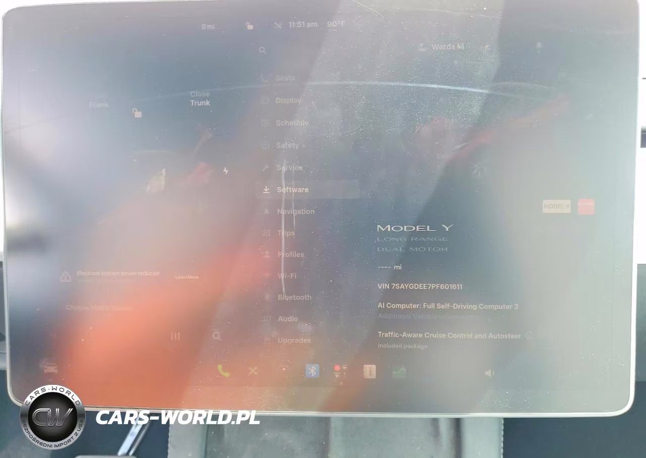 2023 Tesla Model Y VIN:7SAYGDEE7PF601611 - 9