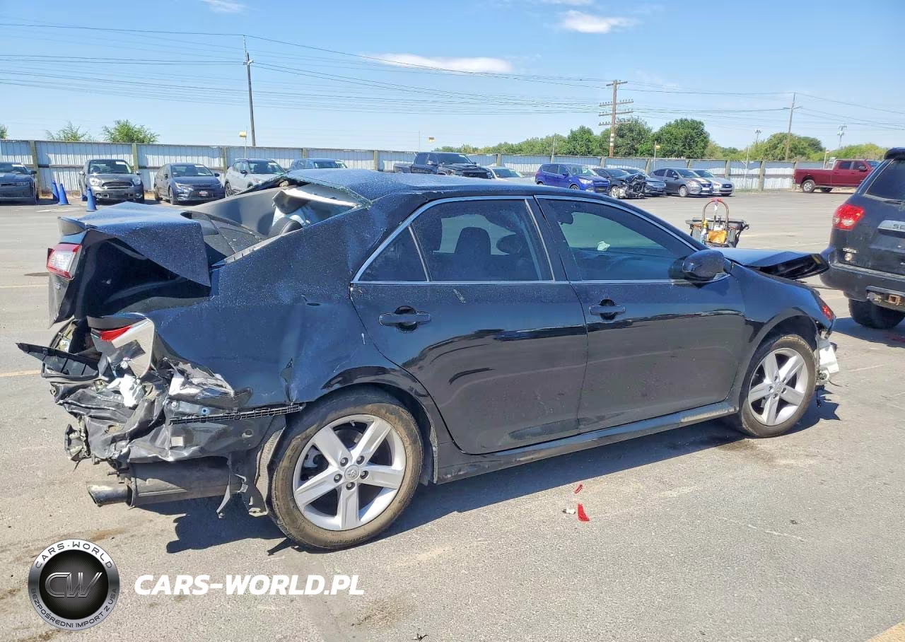 2014 Toyota Camry Se VIN:4T1BF1FK6EU765523 - 3