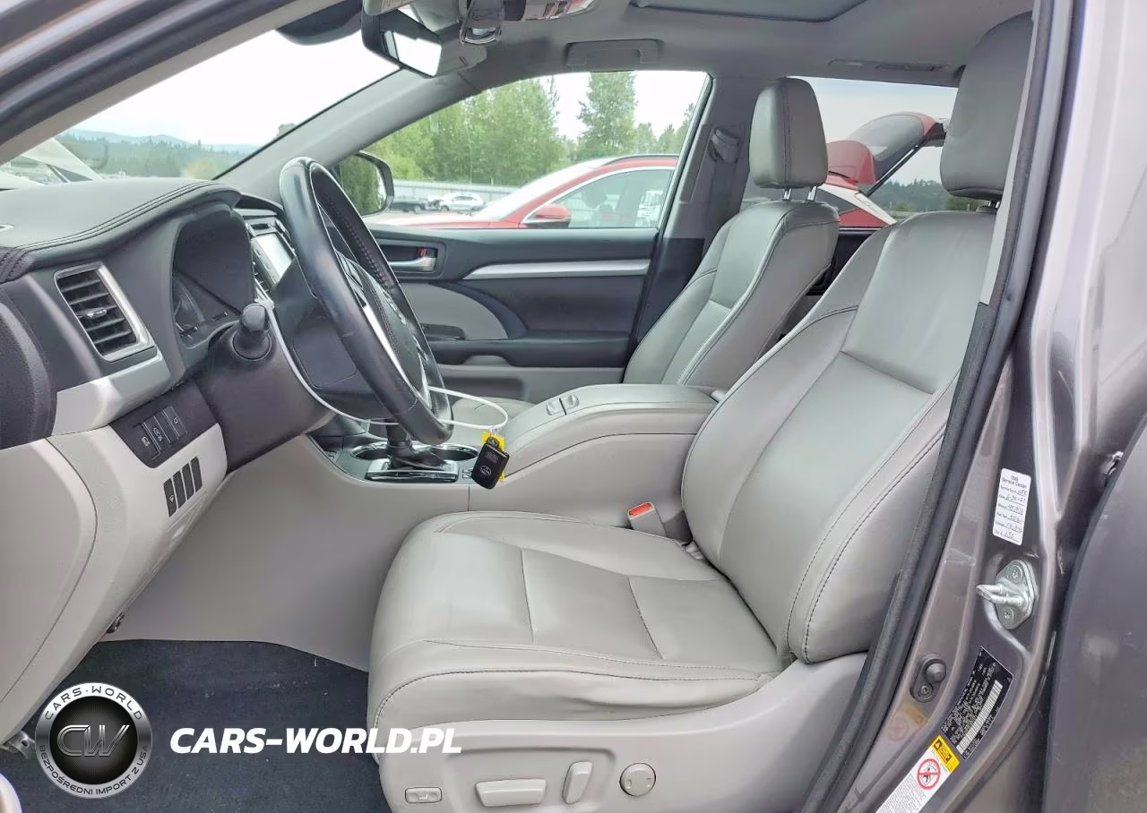 2018 Toyota Highlander Xle VIN:5TDJZRFH8JS552971 - 7