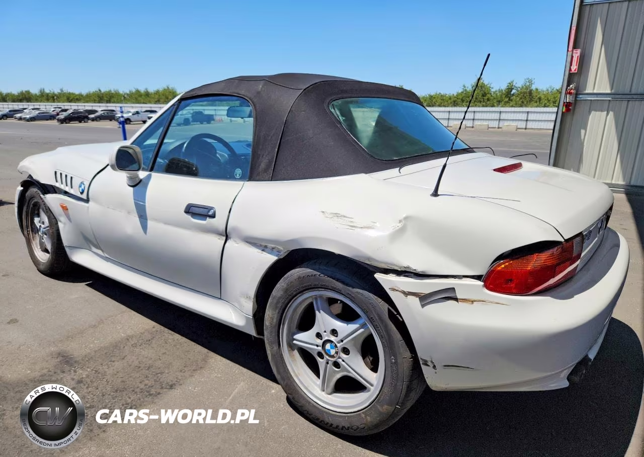 1999 BMW Z3 2.3 VIN:4USCH9333XLG01523 - 2
