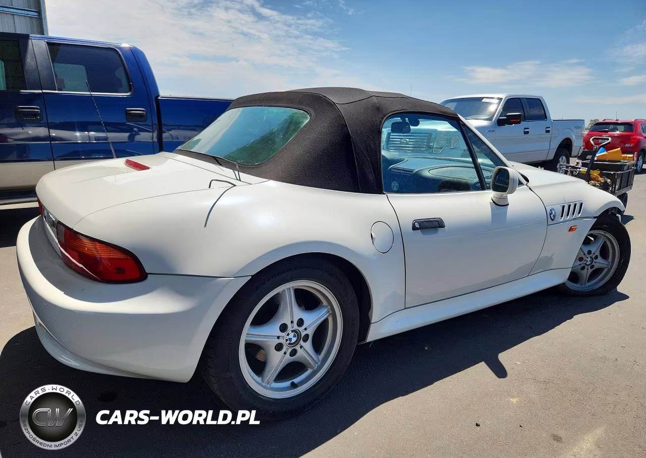 1999 BMW Z3 2.3 VIN:4USCH9333XLG01523 - 3