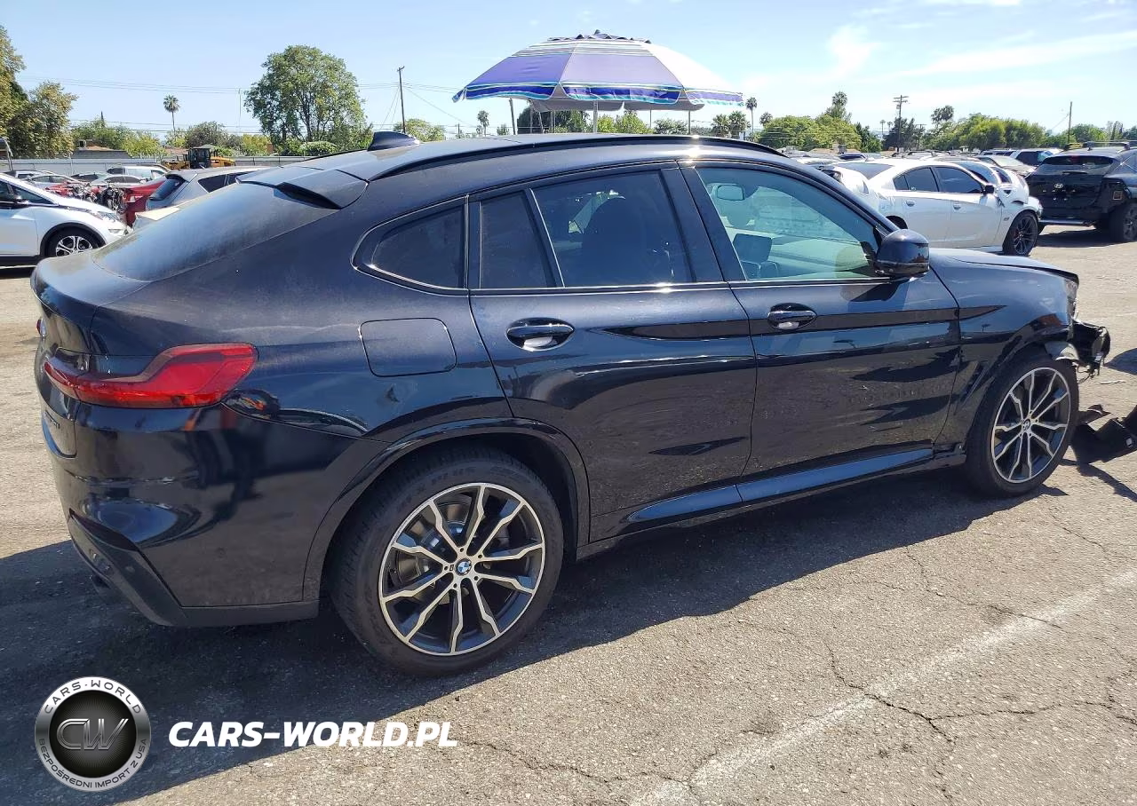 2020 BMW X4 xDrive30I VIN:5UX2V1C07LLE67576 - 3