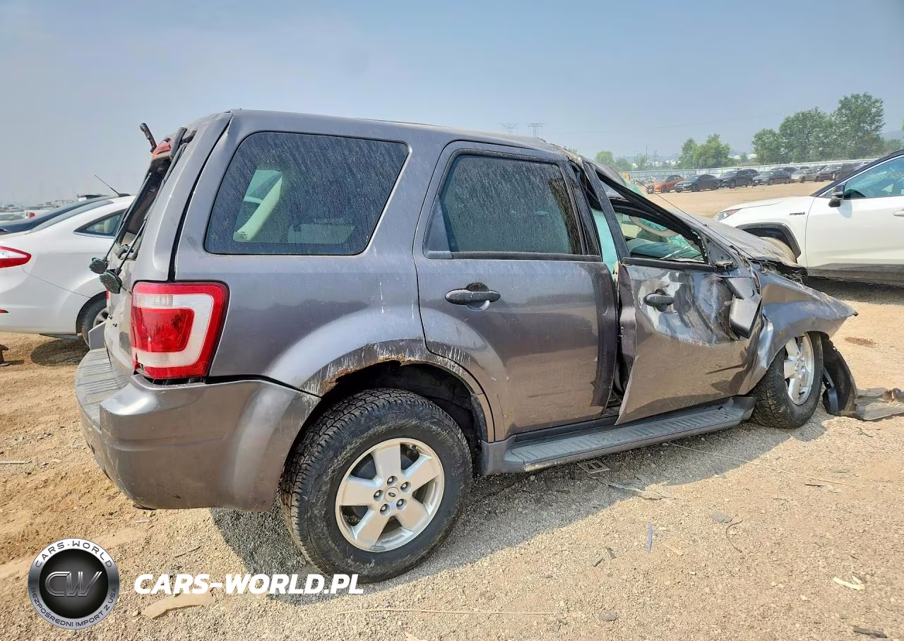 2012 Ford Escape Xls VIN:1FMCU0C74CKA88789 - 3