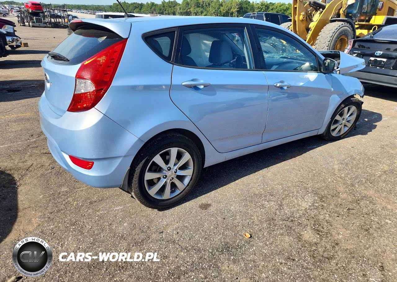 2014 Hyundai Accent Se VIN:KMHCU5AE2EU151443 - 3