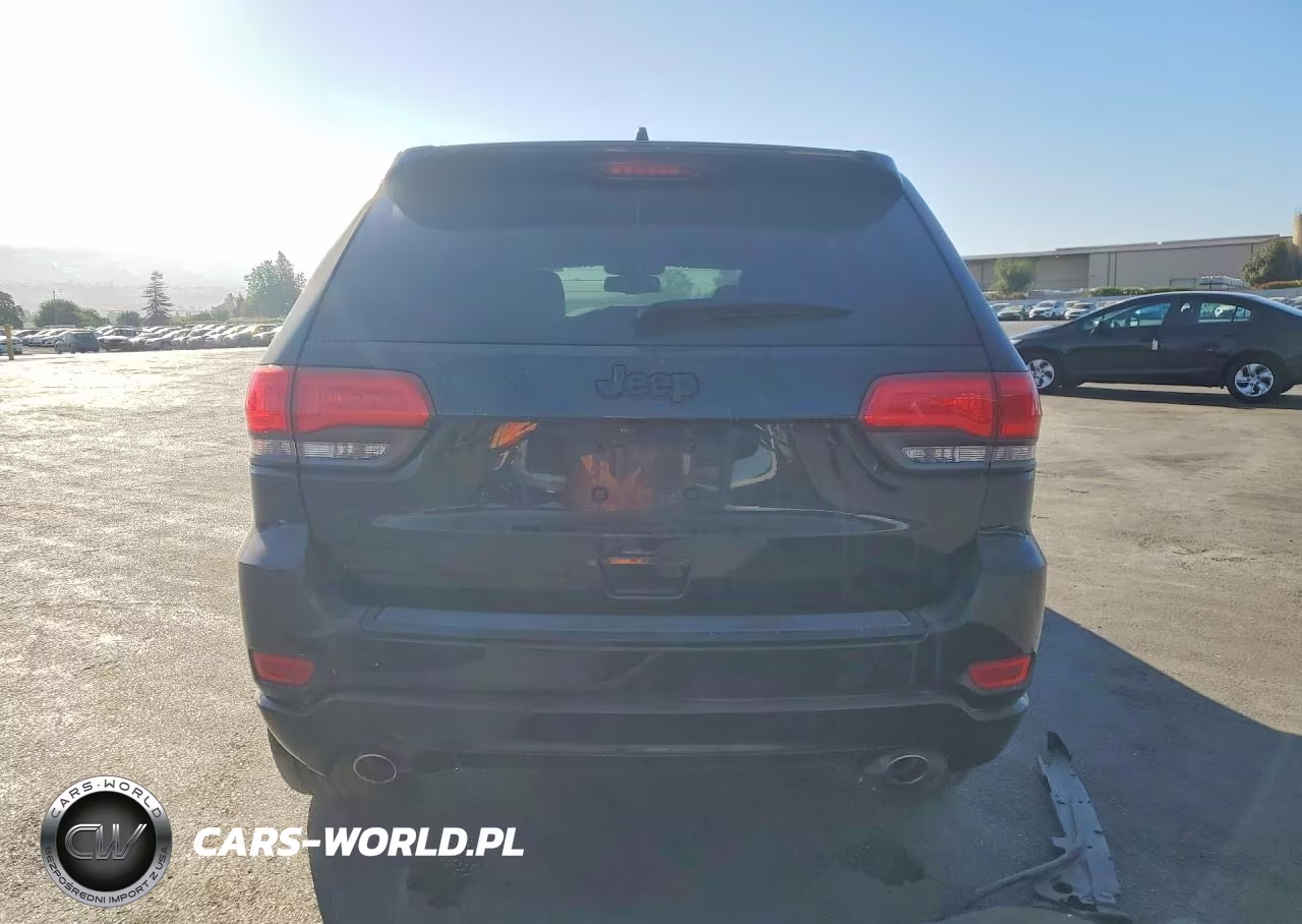 2015 Jeep Grand Cherokee Laredo VIN:1C4RJFAG0FC638257 - 6