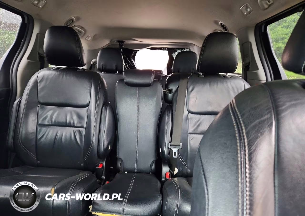2015 Toyota Sienna Sport VIN:5TDXK3DC1FS528473 - 10