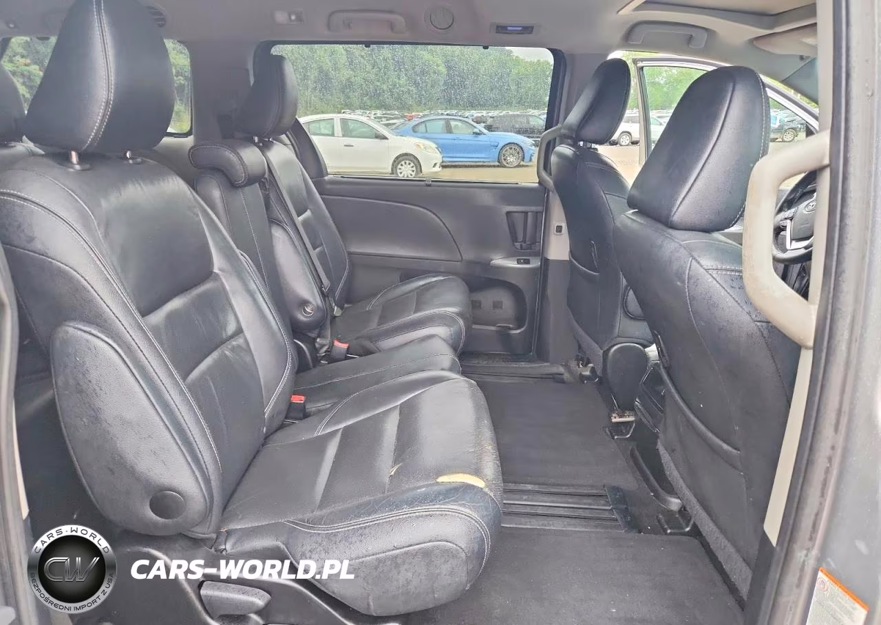 2015 Toyota Sienna Sport VIN:5TDXK3DC1FS528473 - 11