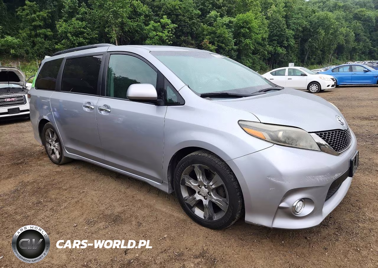 2015 Toyota Sienna Sport VIN:5TDXK3DC1FS528473 - 4