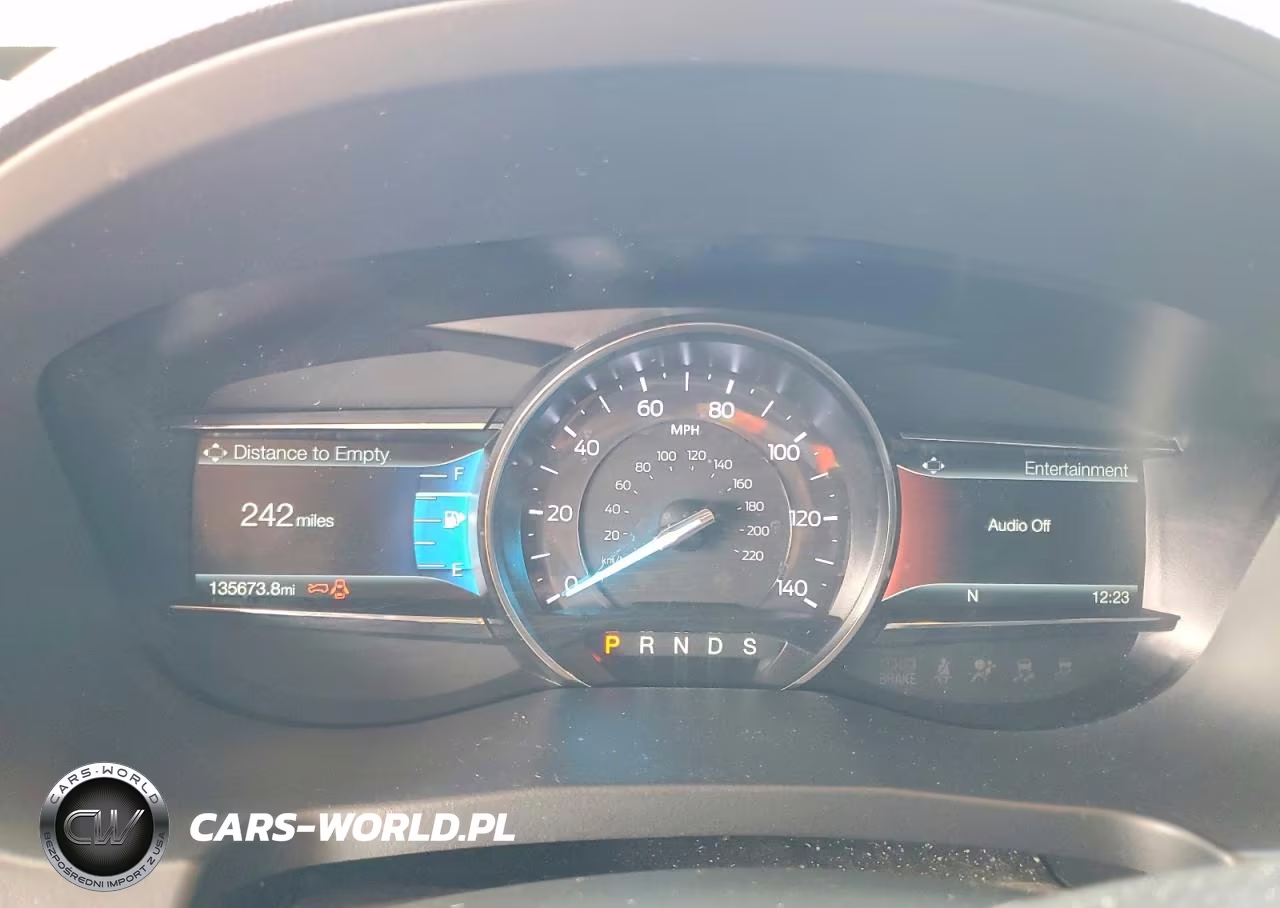 2018 Ford Explorer Xlt VIN:1FM5K7D80JGC28531 - 9