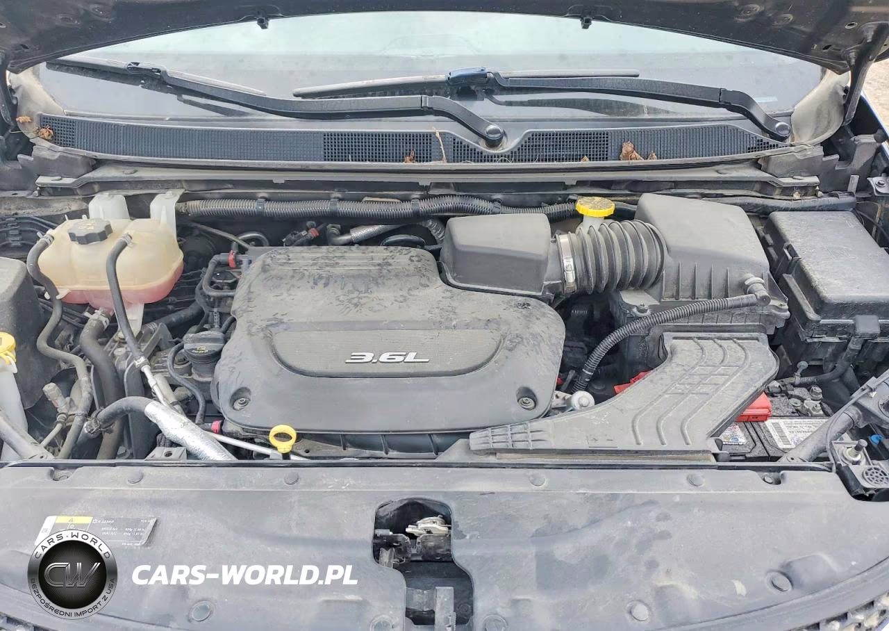 2018 Chrysler Pacifica Touring L Plus VIN:2C4RC1EGXJR101046 - 12