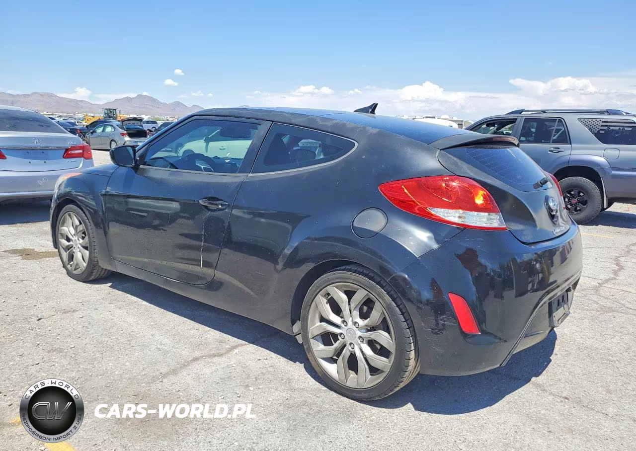2013 Hyundai Veloster Base VIN:KMHTC6AD1DU157247 - 2