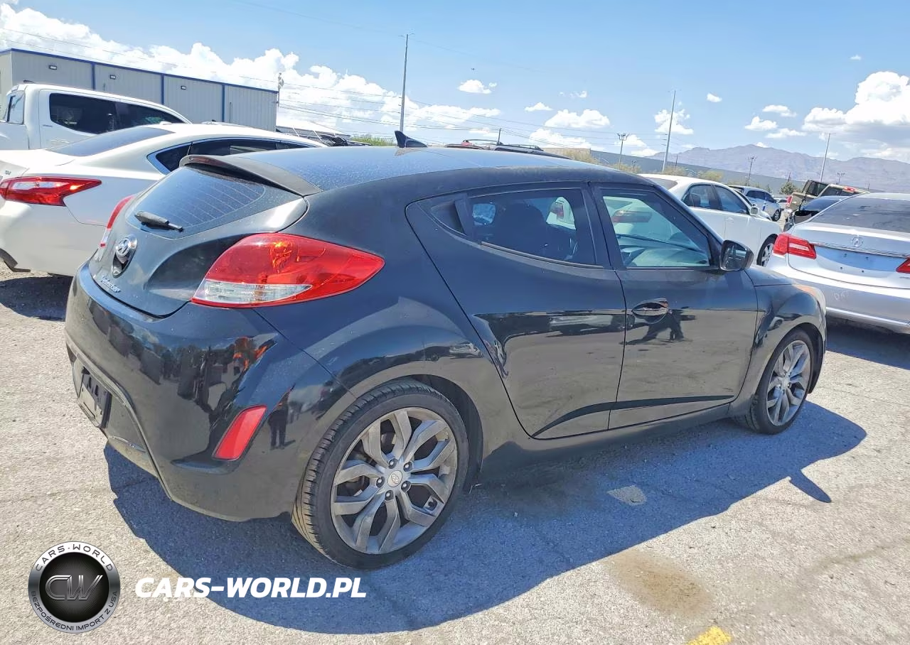 2013 Hyundai Veloster Base VIN:KMHTC6AD1DU157247 - 3