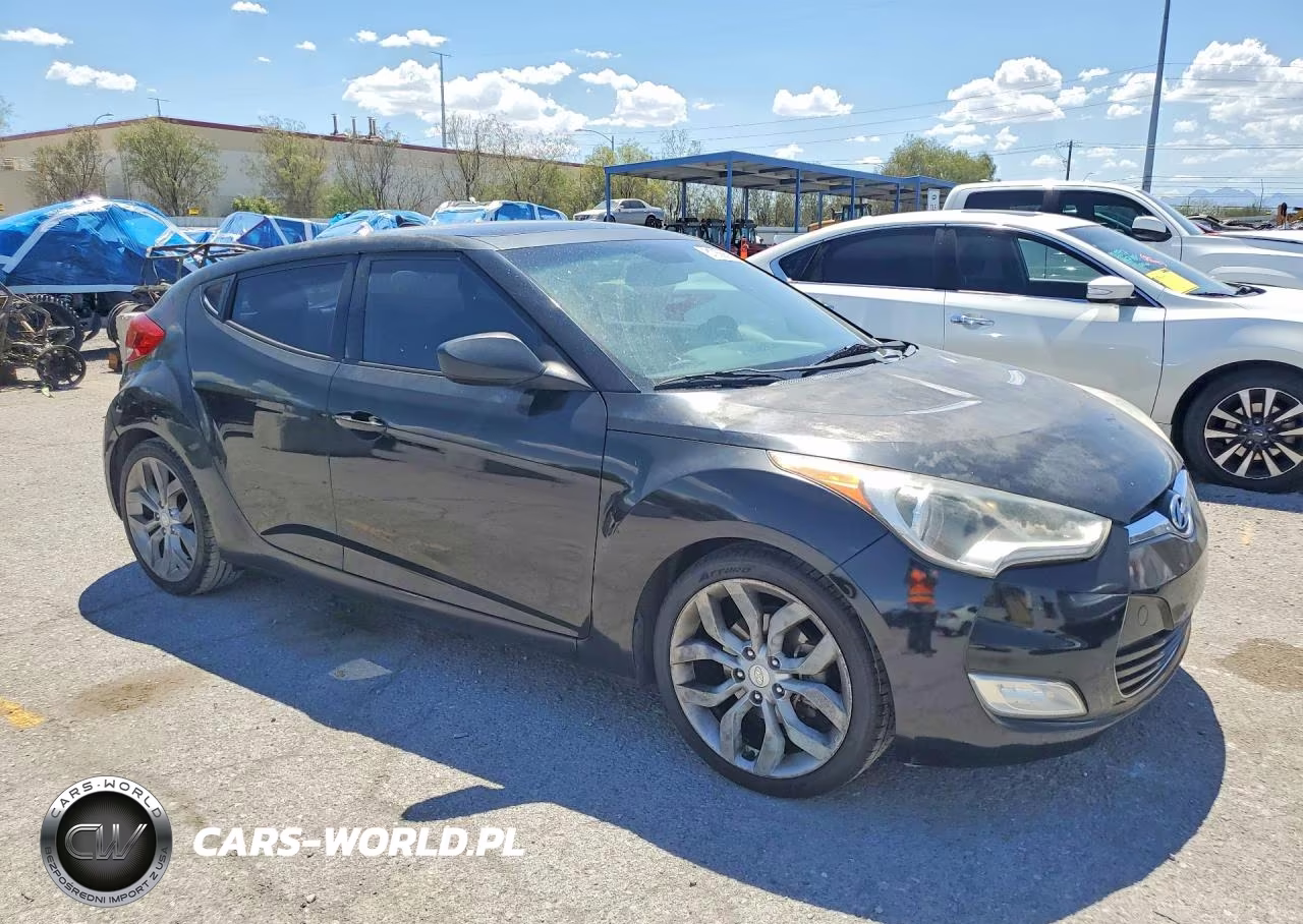 2013 Hyundai Veloster Base VIN:KMHTC6AD1DU157247 - 4