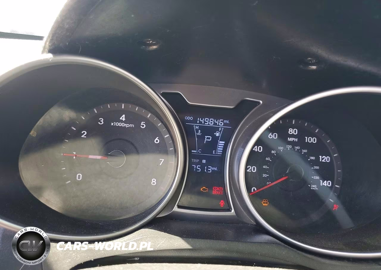 2013 Hyundai Veloster Base VIN:KMHTC6AD1DU157247 - 9