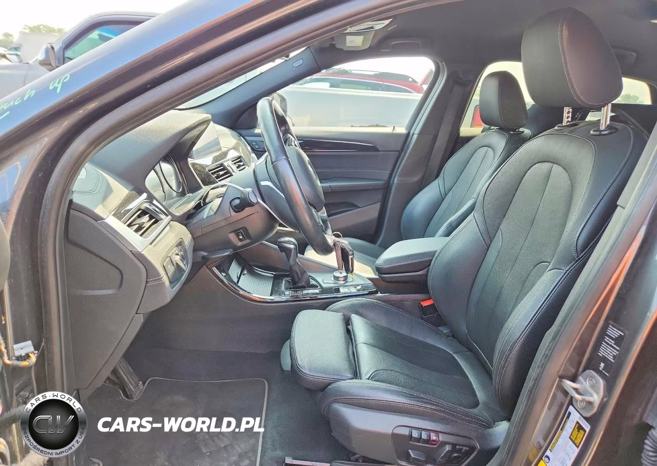 2018 BMW X2 xDrive28I VIN:WBXYJ5C36JEF78696 - 7