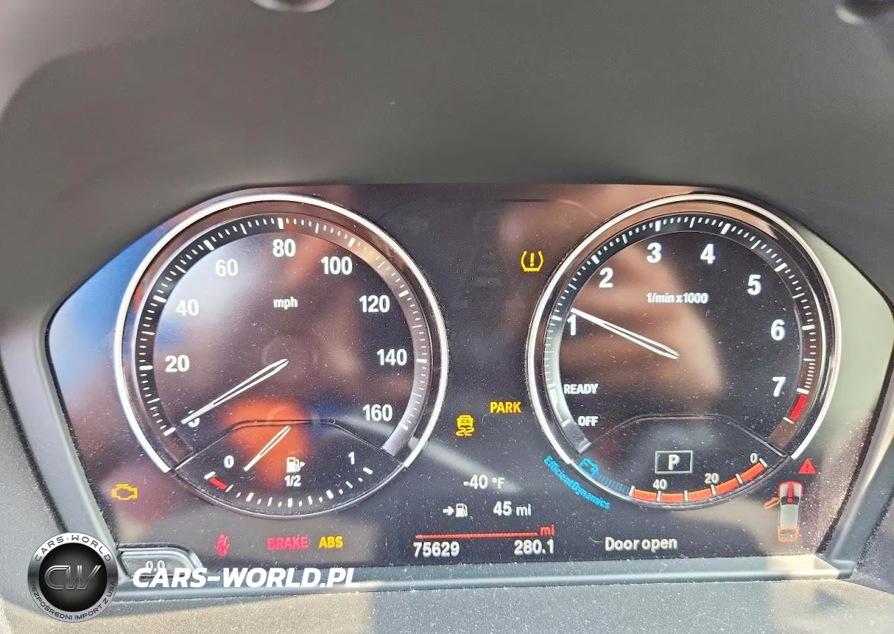 2018 BMW X2 xDrive28I VIN:WBXYJ5C36JEF78696 - 9