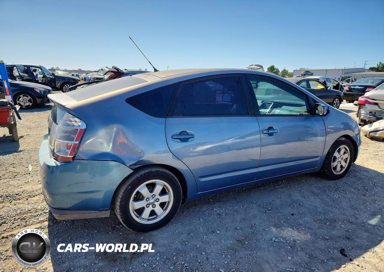 2008 Toyota Prius Base VIN:JTDKB20U187745294 - 3