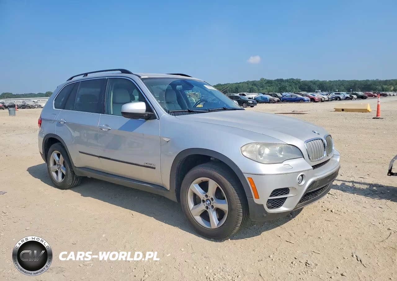 2012 BMW X5 xDrive50I VIN:5UXZV8C54CL422174 - 4