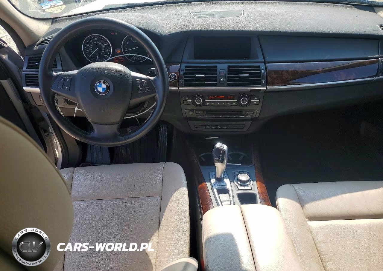 2012 BMW X5 xDrive50I VIN:5UXZV8C54CL422174 - 8