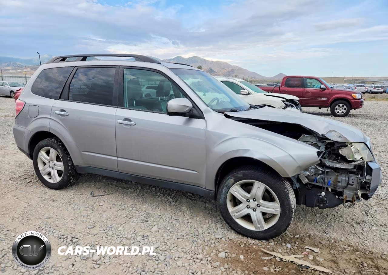 2010 Subaru Forester 2.5X Limited VIN:JF2SH6DC2AH912092 - 4