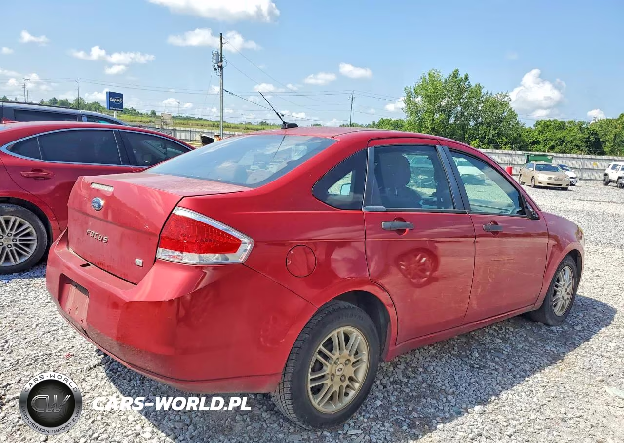 2010 Ford Focus Se VIN:1FAHP3FN1AW276341 - 3