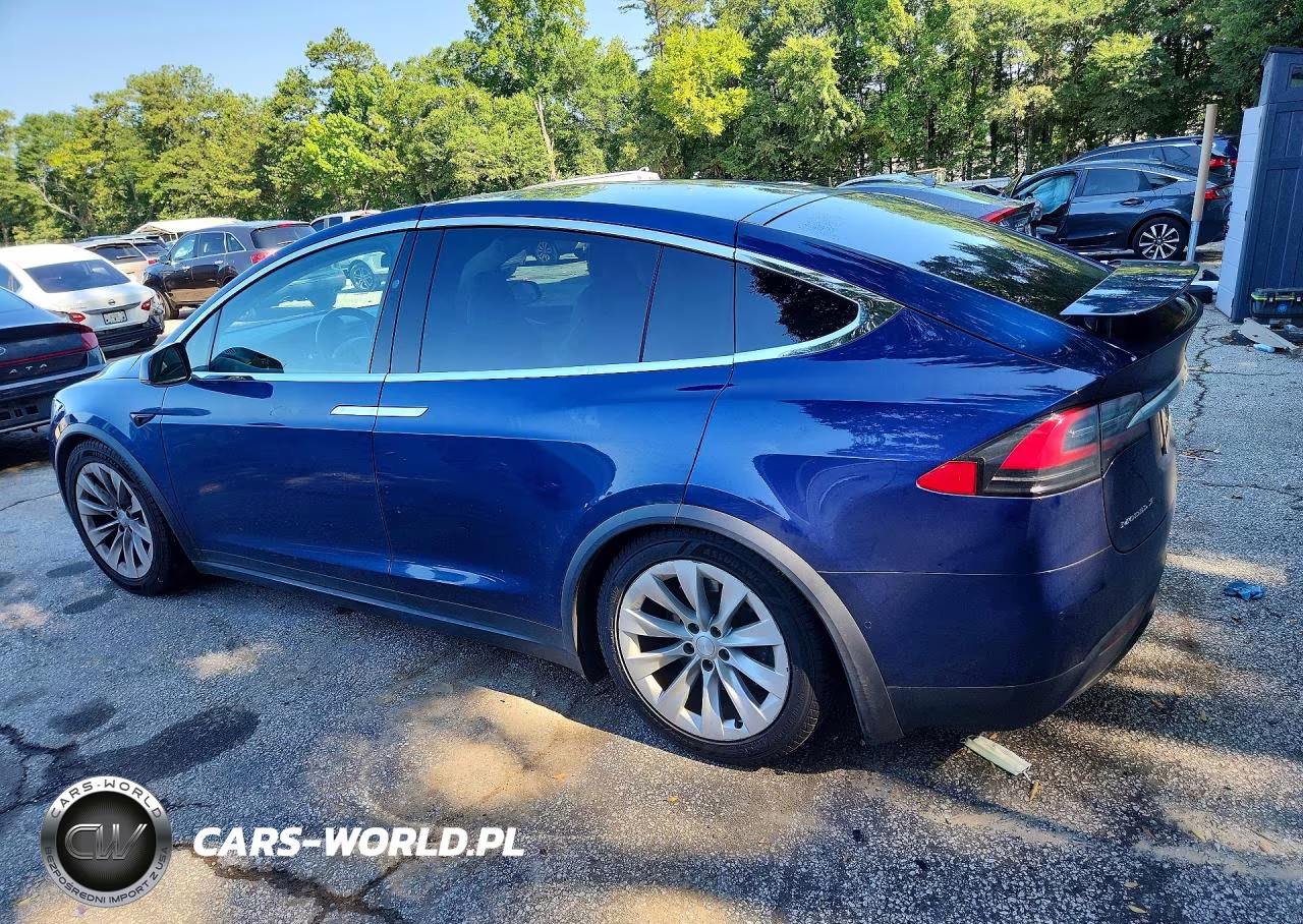 2017 Tesla Model X VIN:5YJXCBE2XHF077371 - 2