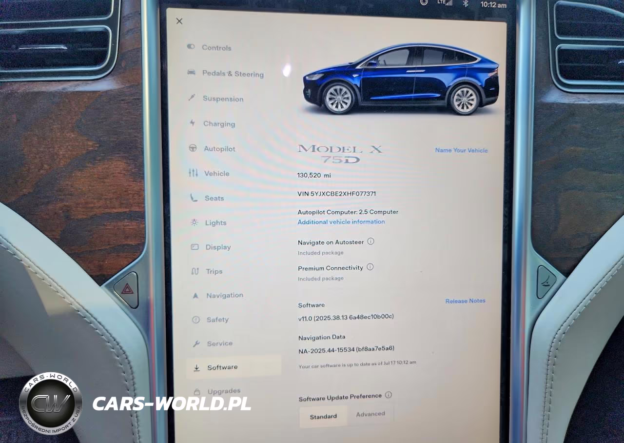 2017 Tesla Model X VIN:5YJXCBE2XHF077371 - 9