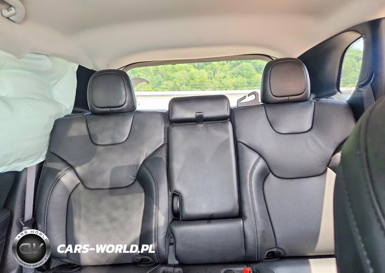 2023 Jeep Cherokee Altitude Lux VIN:1C4PJMMB9PD110174 - 10