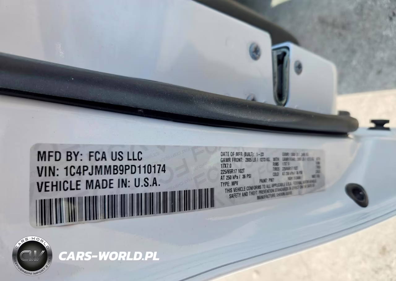 2023 Jeep Cherokee Altitude Lux VIN:1C4PJMMB9PD110174 - 13