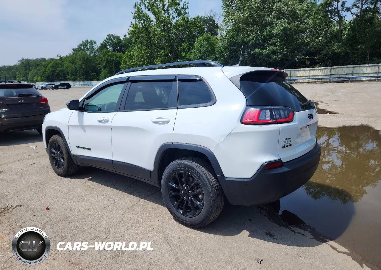 2023 Jeep Cherokee Altitude Lux VIN:1C4PJMMB9PD110174 - 2