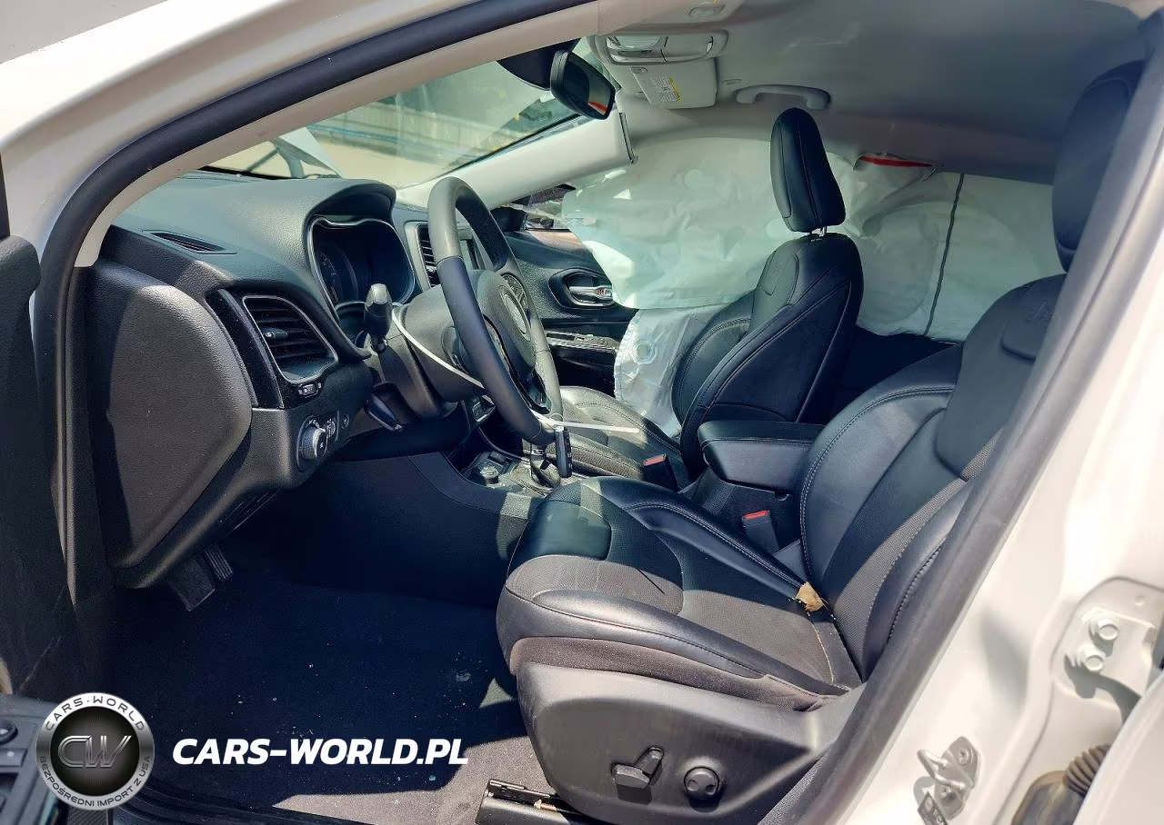 2023 Jeep Cherokee Altitude Lux VIN:1C4PJMMB9PD110174 - 7