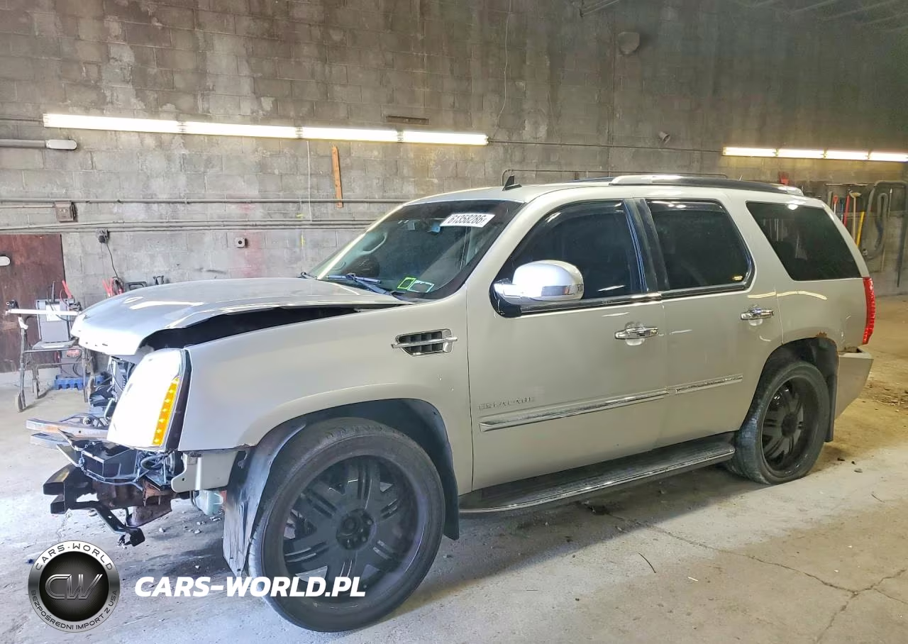 2011 Cadillac Escalade Luxury