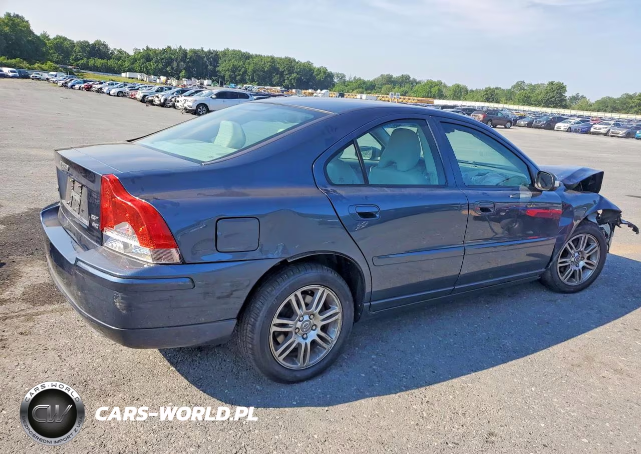 2007 Volvo S60 VIN:YV1RH592372624305 - 3