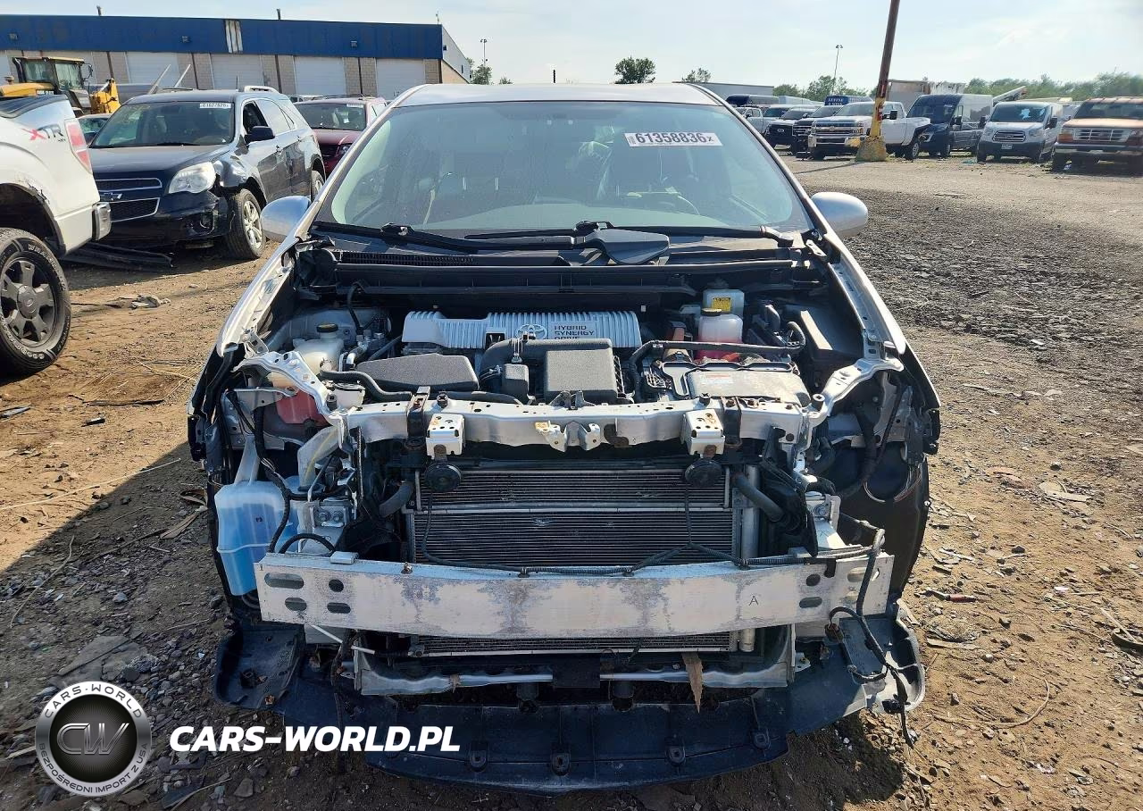 2011 Toyota Prius Two VIN:JTDKN3DU5B0270871 - 5
