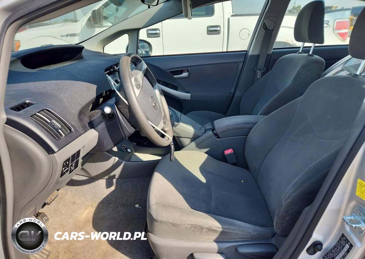 2011 Toyota Prius Two VIN:JTDKN3DU5B0270871 - 7