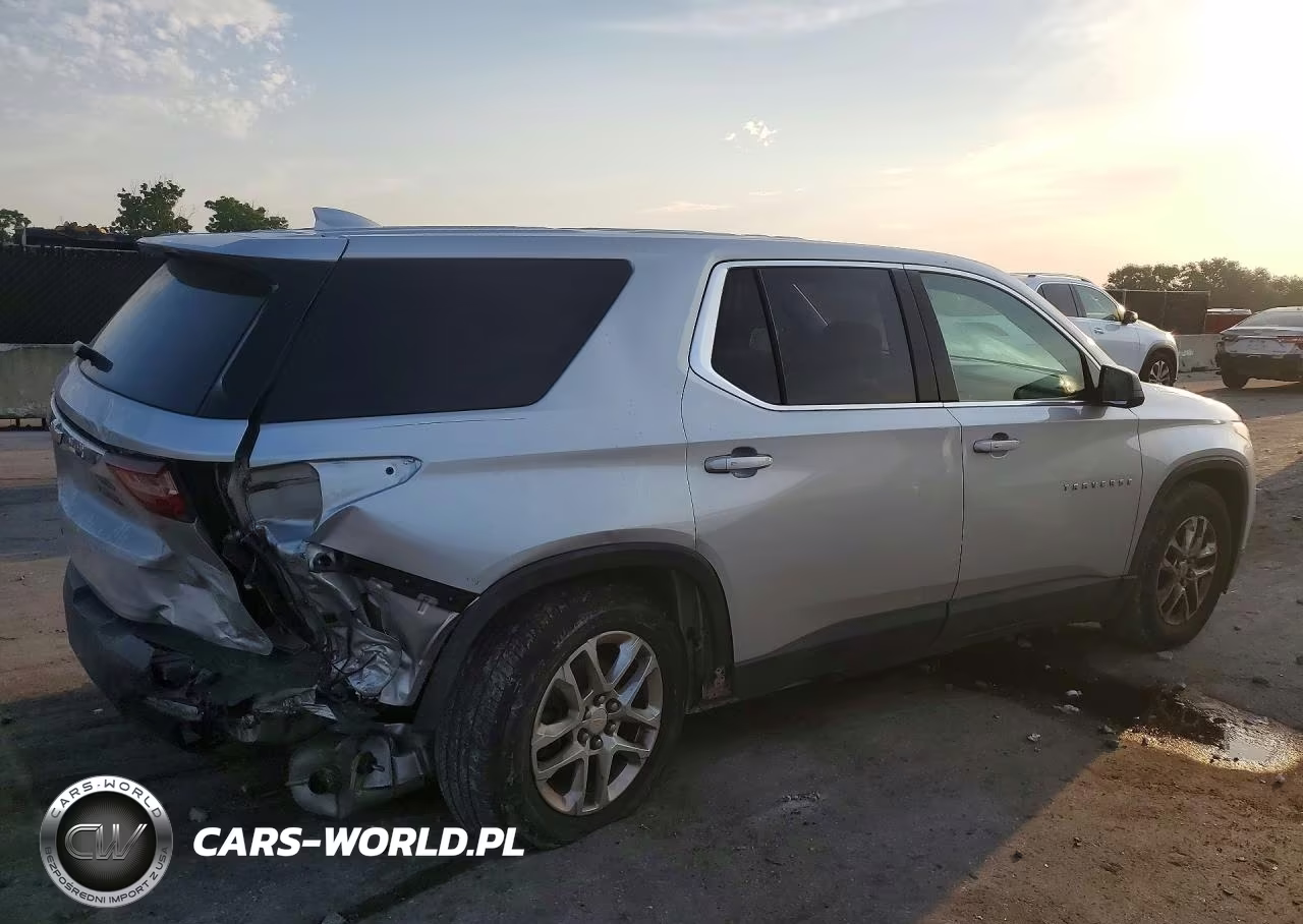 2020 Chevrolet Traverse Ls VIN:1GNERFKW5LJ149915 - 3
