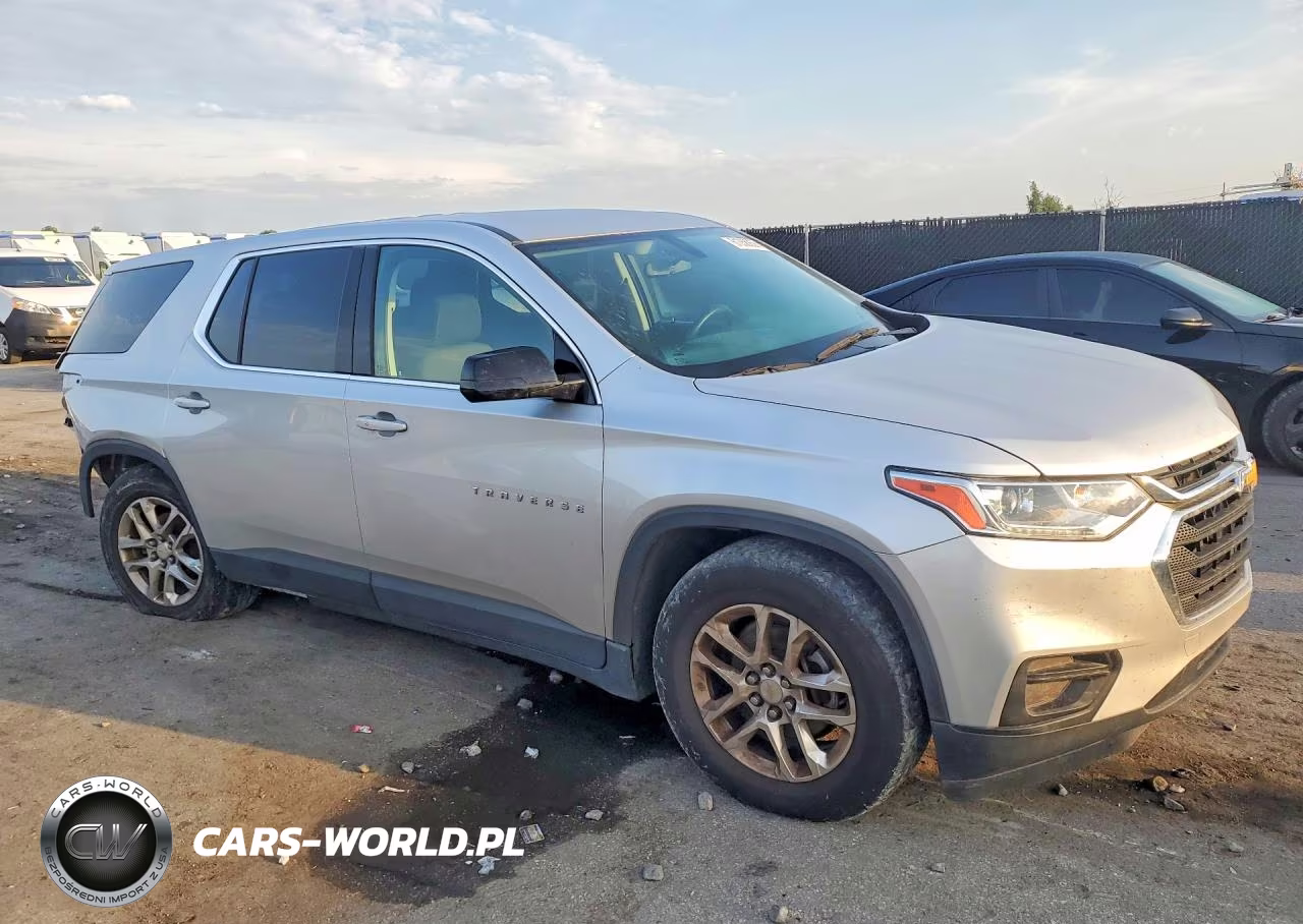 2020 Chevrolet Traverse Ls VIN:1GNERFKW5LJ149915 - 4