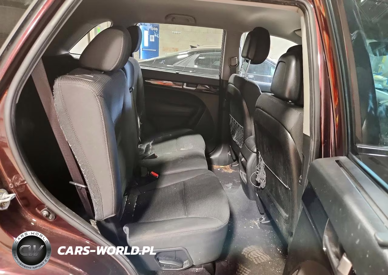 2015 Kia Sorento Lx VIN:5XYKTDA65FG551165 - 11