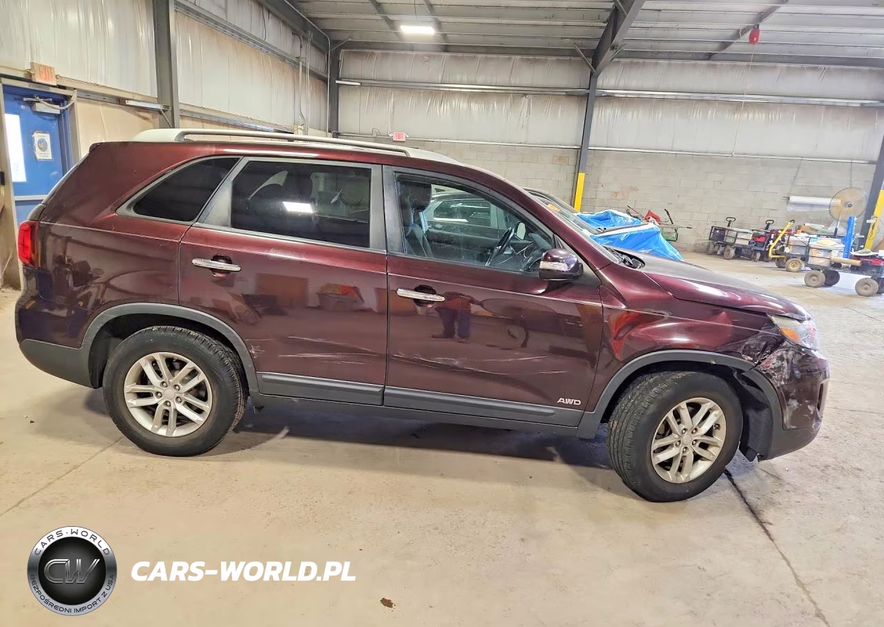 2015 Kia Sorento Lx VIN:5XYKTDA65FG551165 - 4