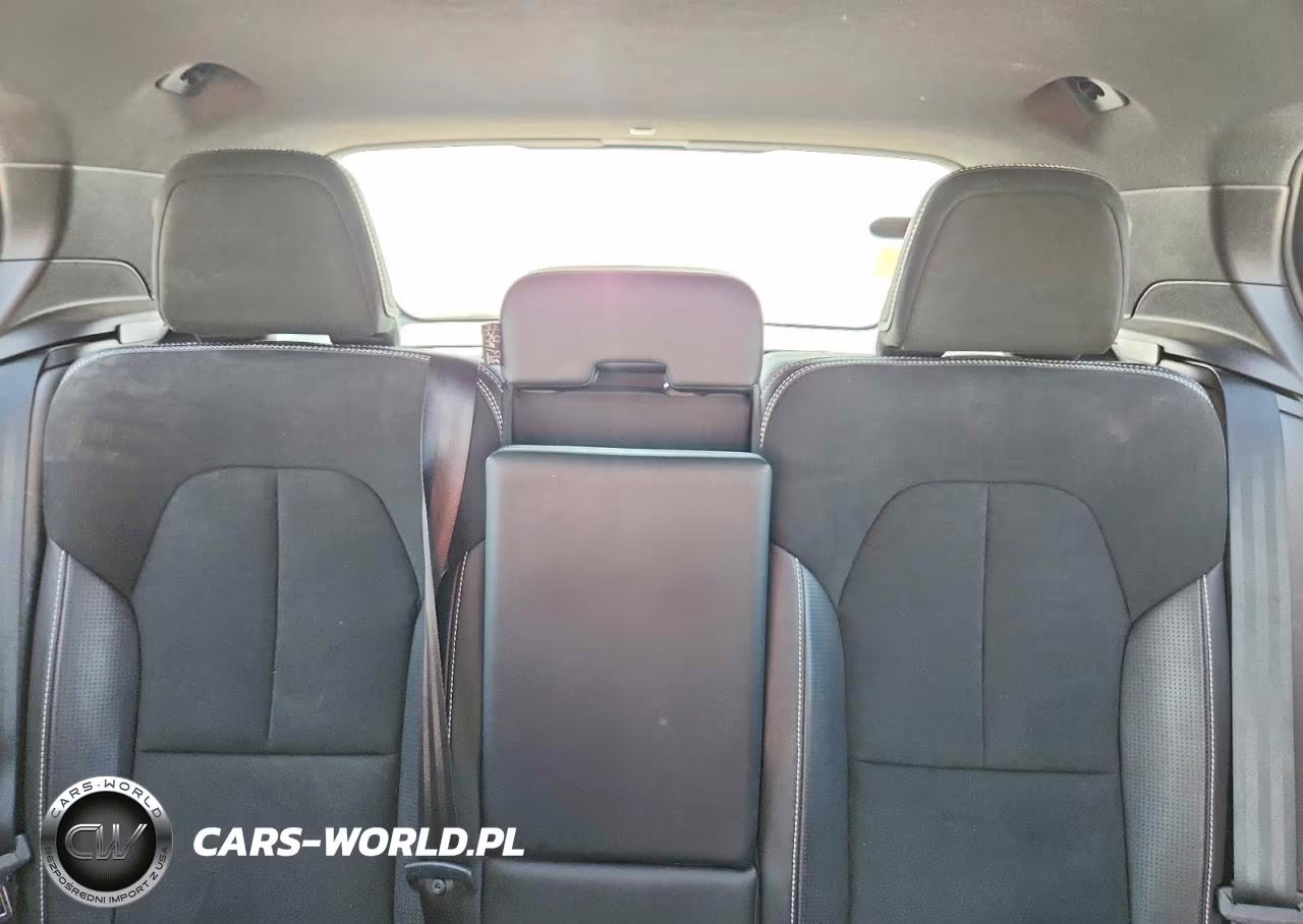 2020 Volvo Xc40 T5 R-Design VIN:YV4162UM7L2207390 - 10
