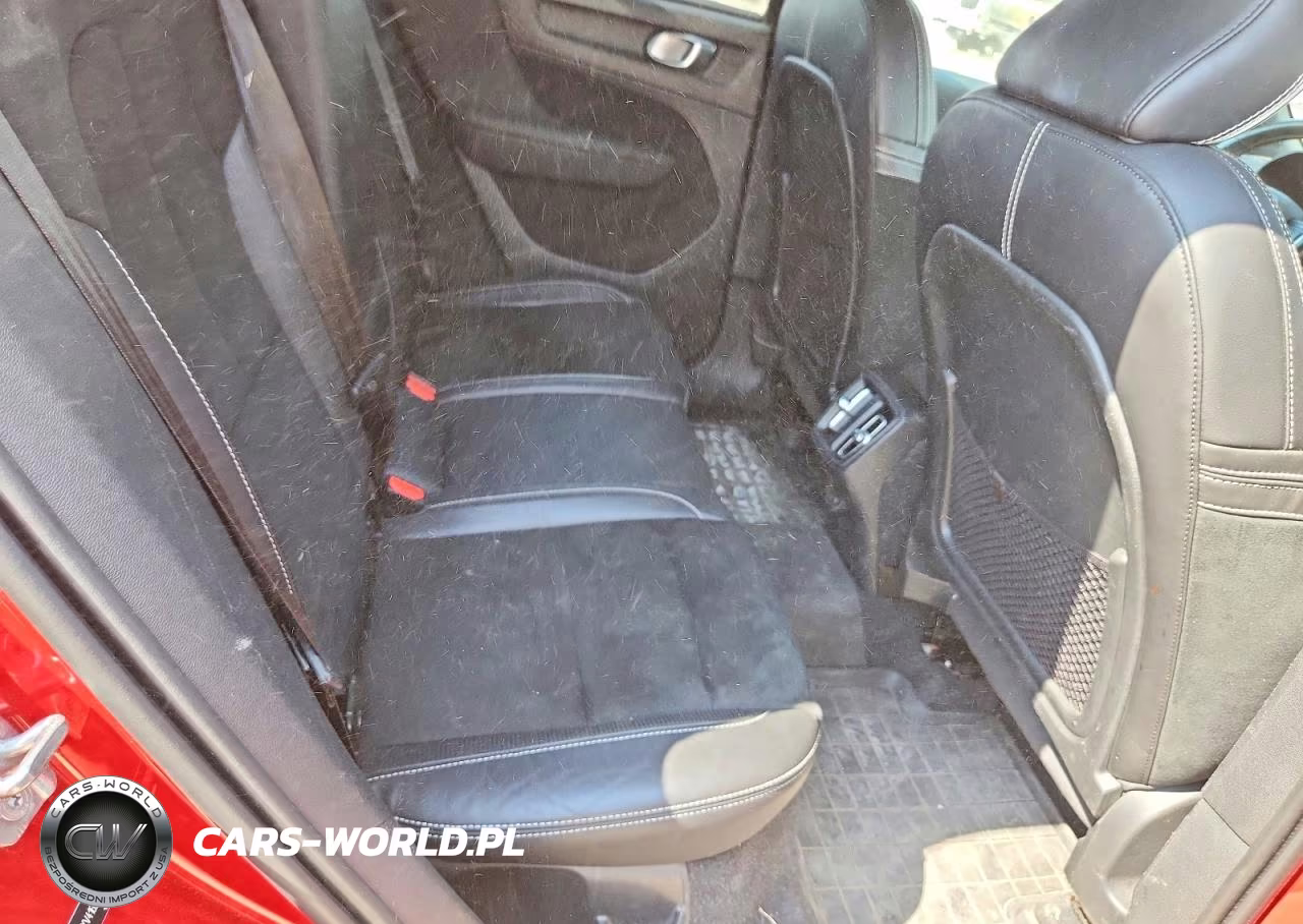 2020 Volvo Xc40 T5 R-Design VIN:YV4162UM7L2207390 - 11