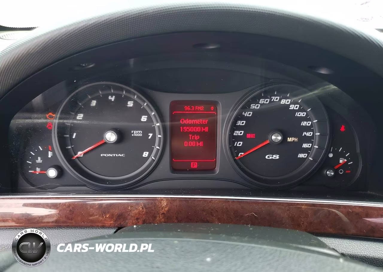 2009 Pontiac G8 VIN:6G2ER57719L169829 - 9
