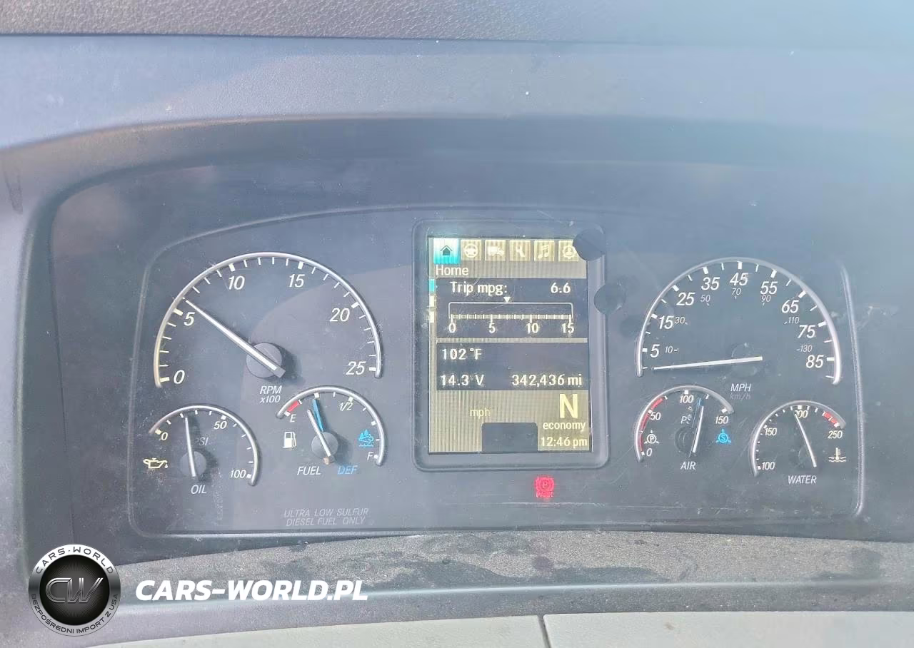 2019 Freightliner Cascadia 126 Semi Truck VIN:3AKJHHDR1KSKJ3638 - 9