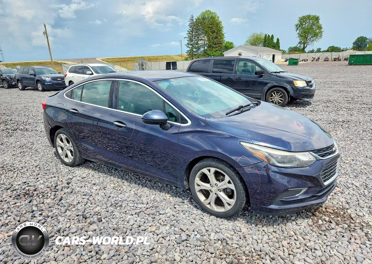 2016 Chevrolet Cruze Premier VIN:1G1BG5SM3G7269461 - 4