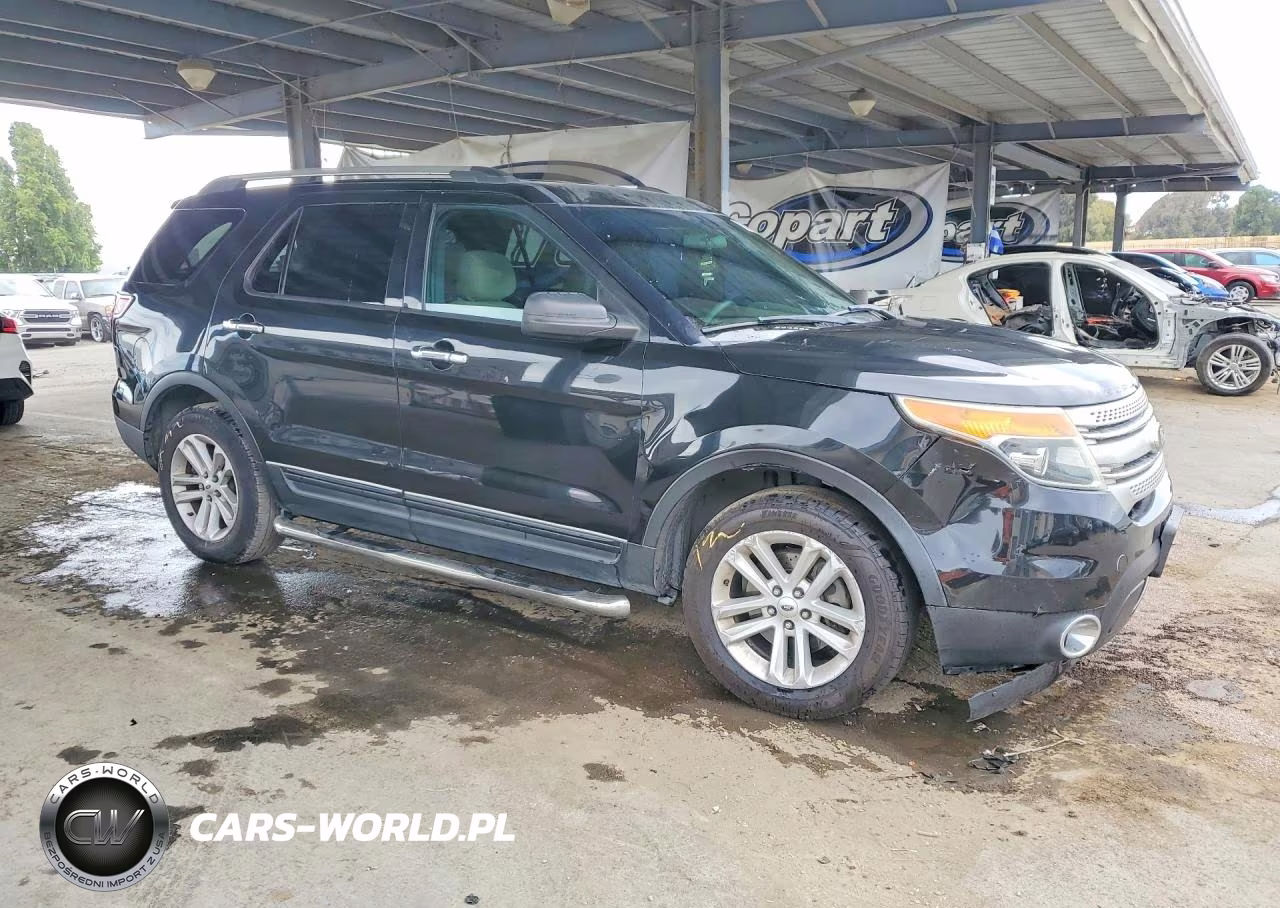 2013 Ford Explorer VIN:1FM5K7B8XDGA08045 - 4